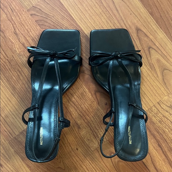 Amina Muaddi Shoes - Amina Muaddi Black Bow Sandals